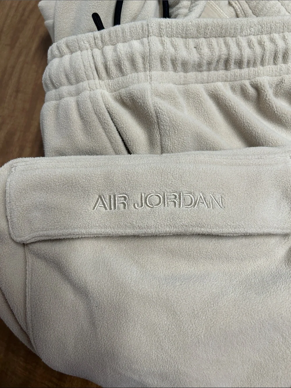 Air Jordan Essentials Mens Fleece Winter Cargo Pants Rattan Beige Medium M FF